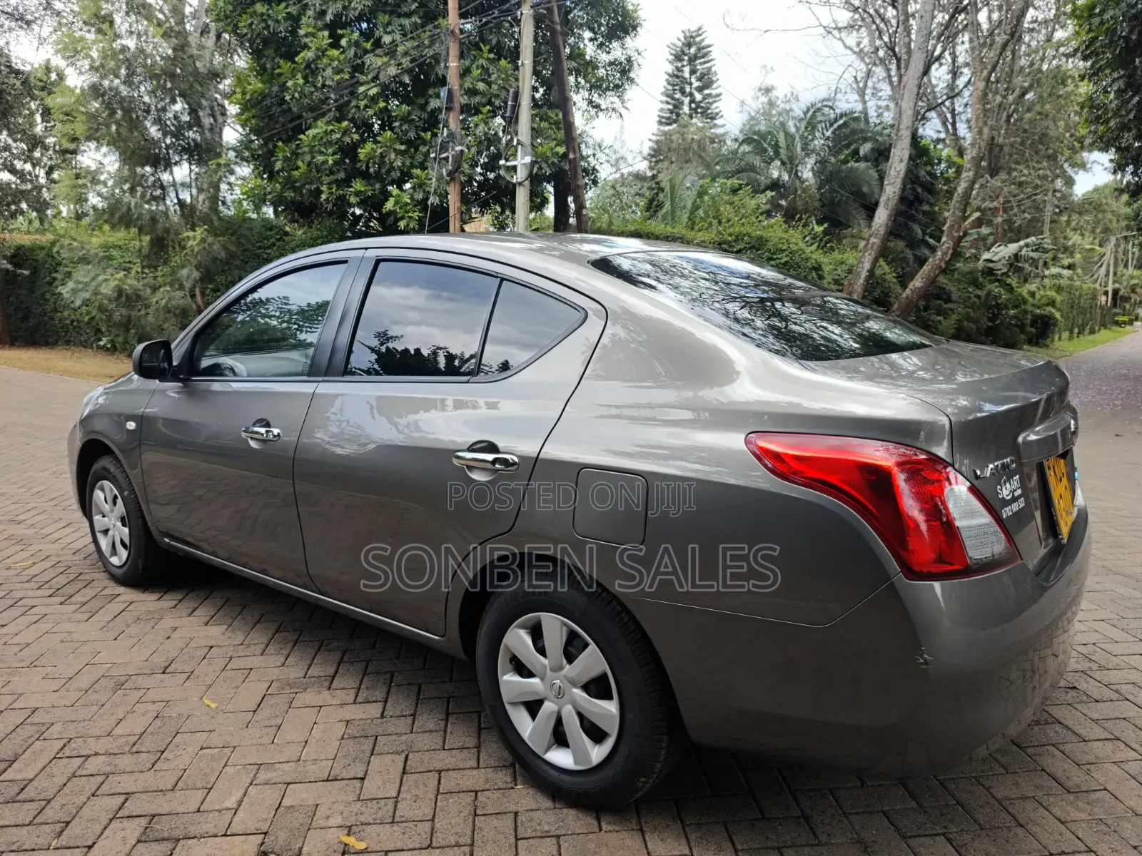 Nissan Latio 1.2 2015 Gray