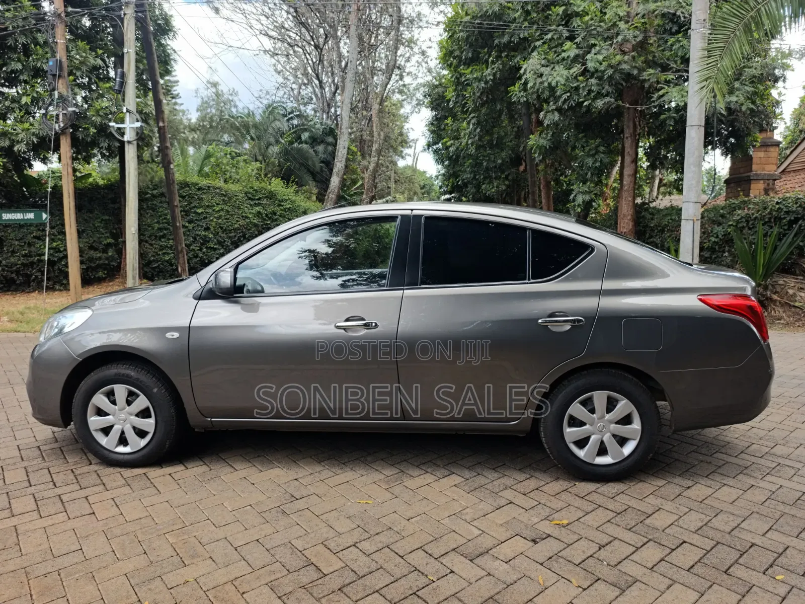 Nissan Latio 1.2 2015 Gray