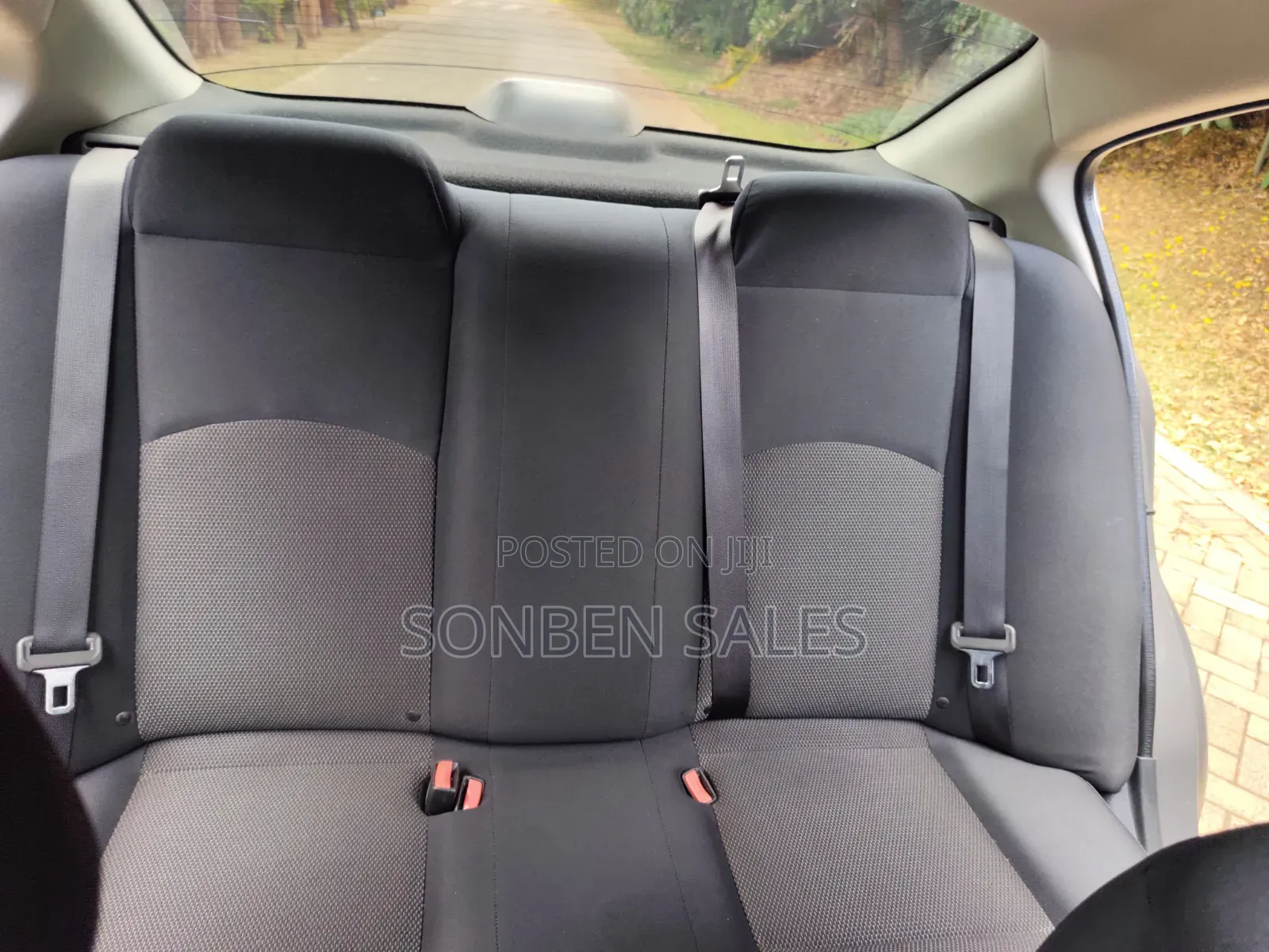 Nissan Latio 1.2 2015 Gray