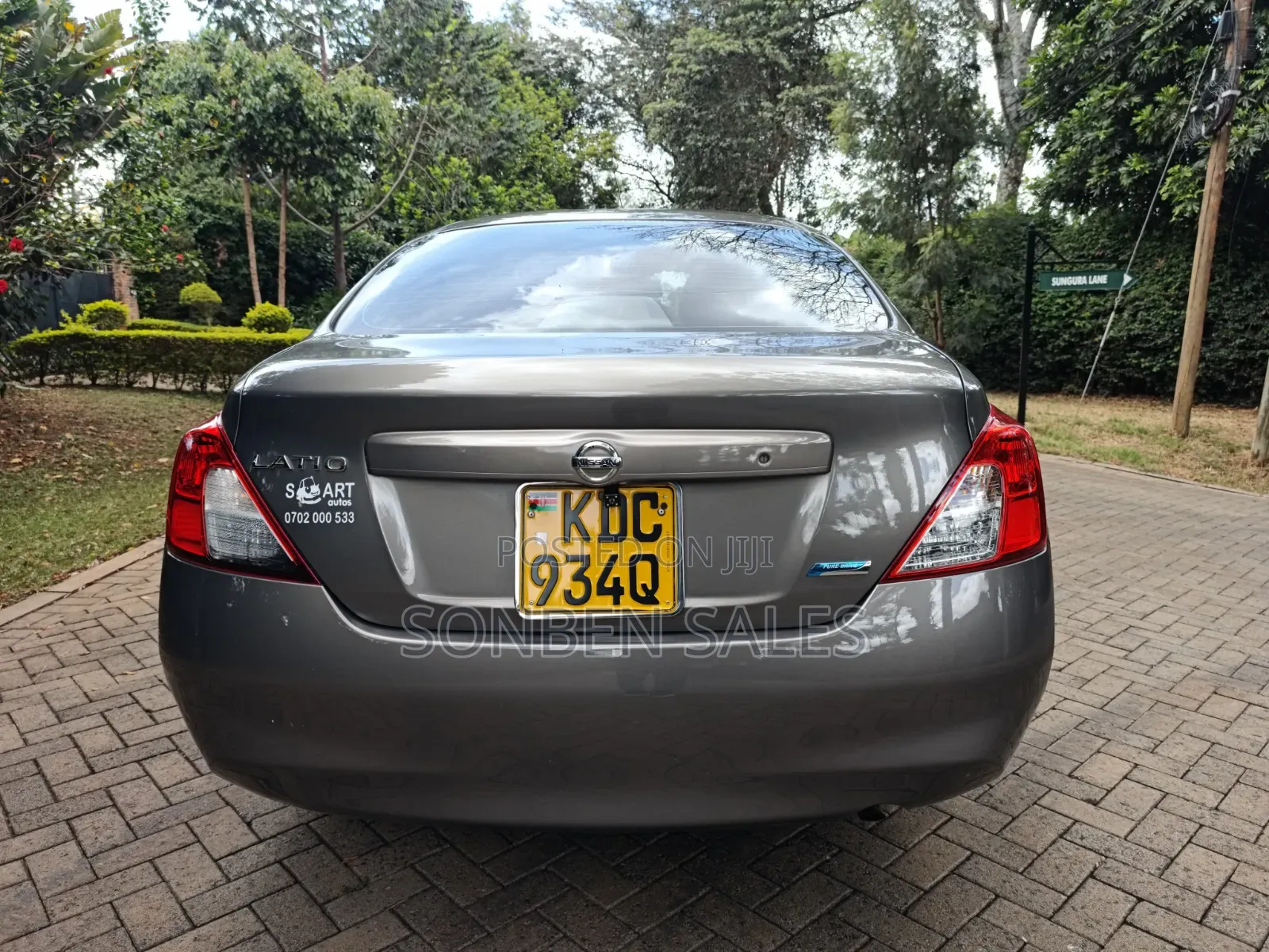 Nissan Latio 1.2 2015 Gray