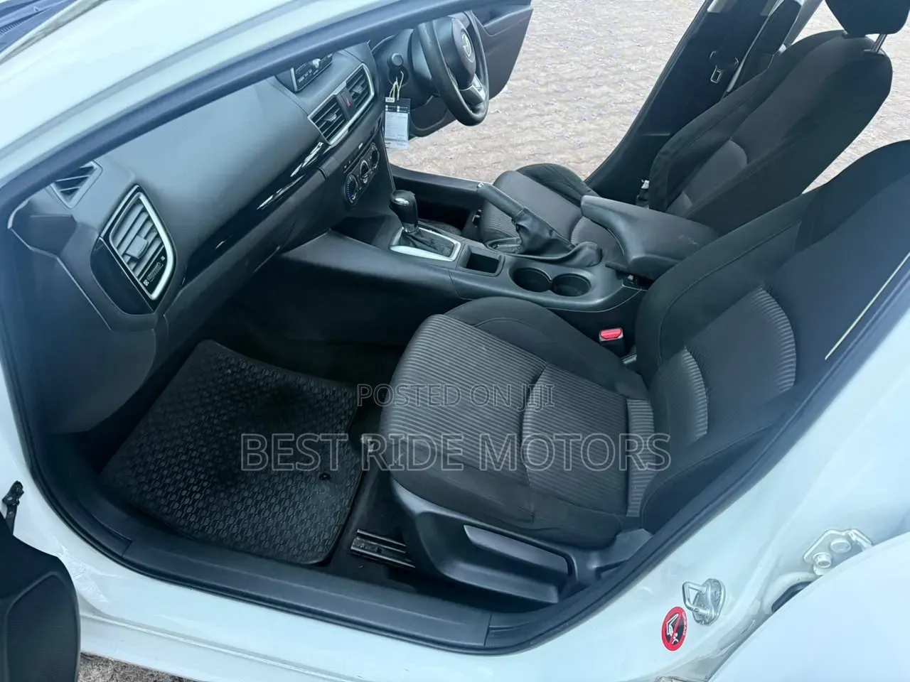 Mazda Axela 2015 White