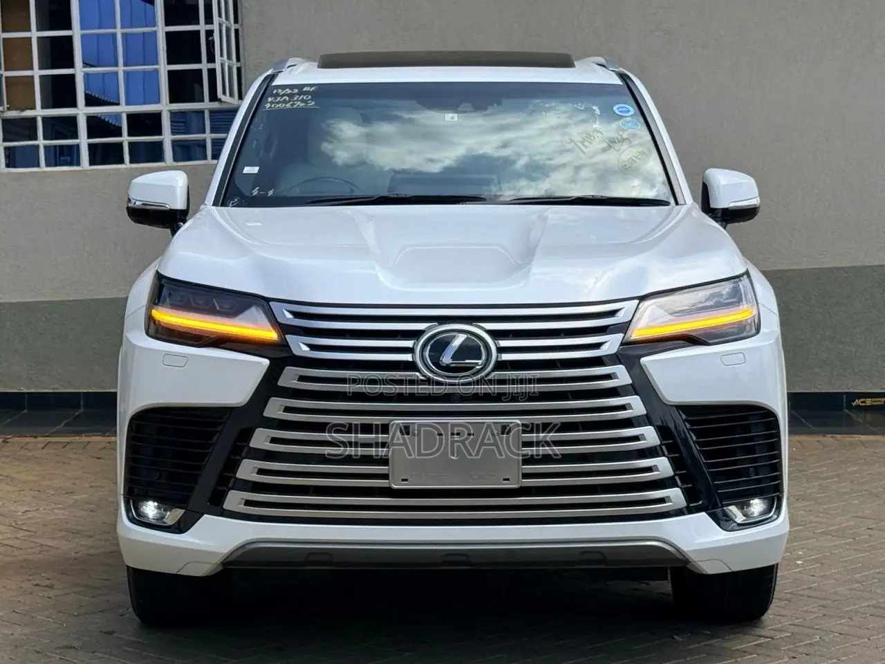 Lexus LX 600 2022 Pearl