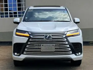 Lexus LX 600 2022 Pearl