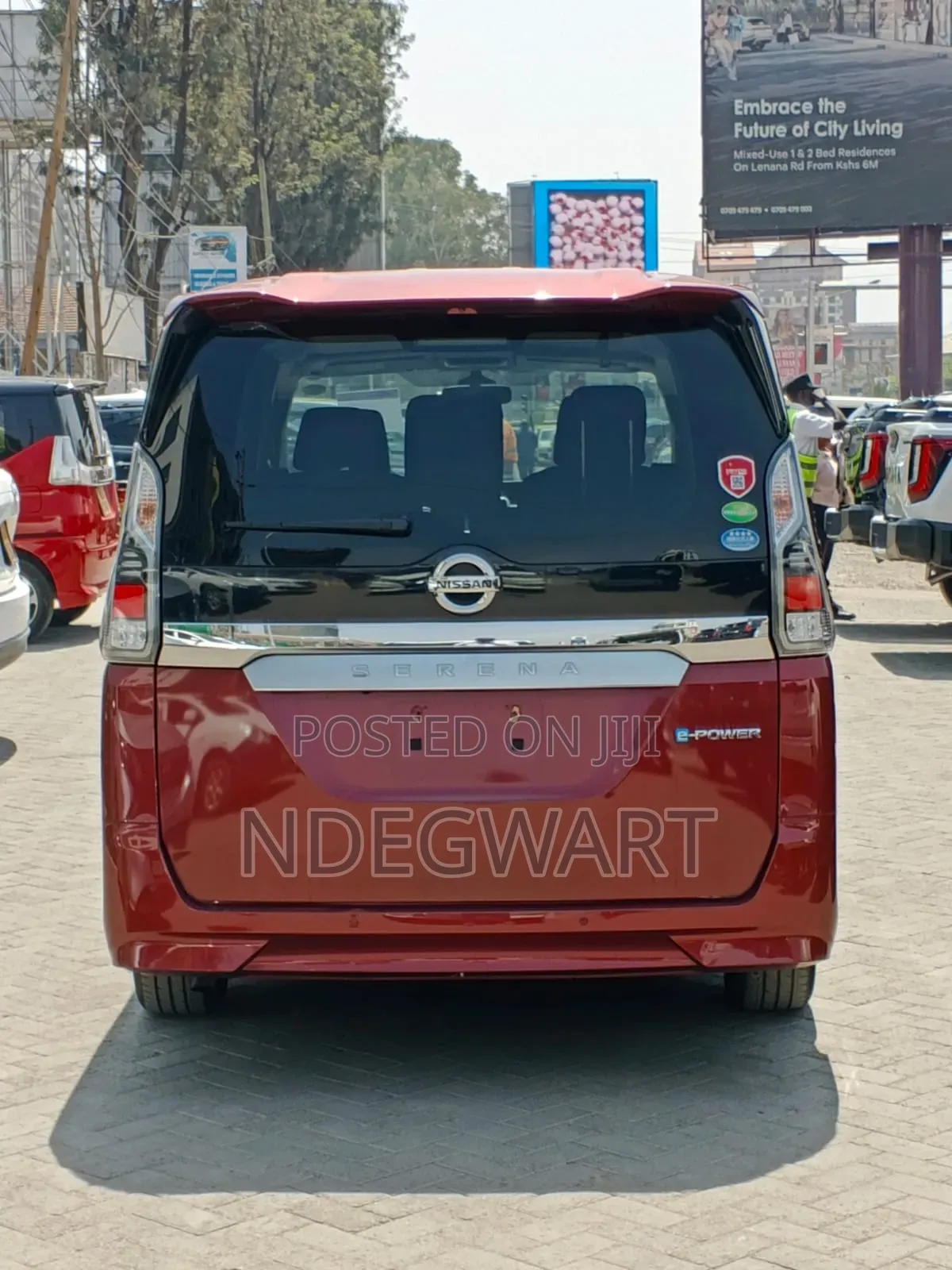 Nissan Serena 2019 Red