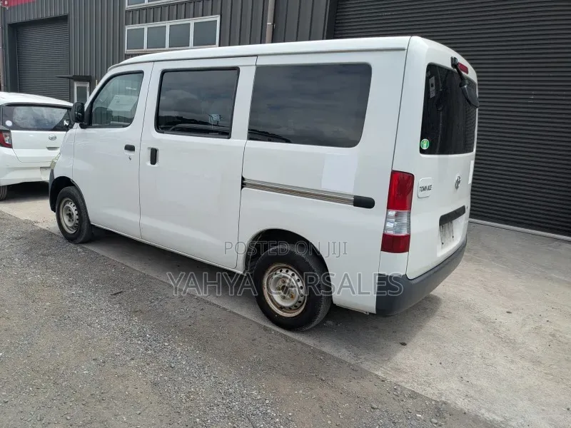 Toyota TownAce 2019 White