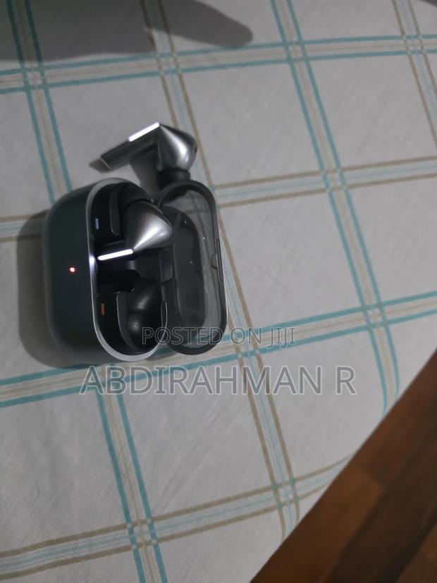 Samsung Galaxy Buds3 Pro, Check Description - thumbnail 3