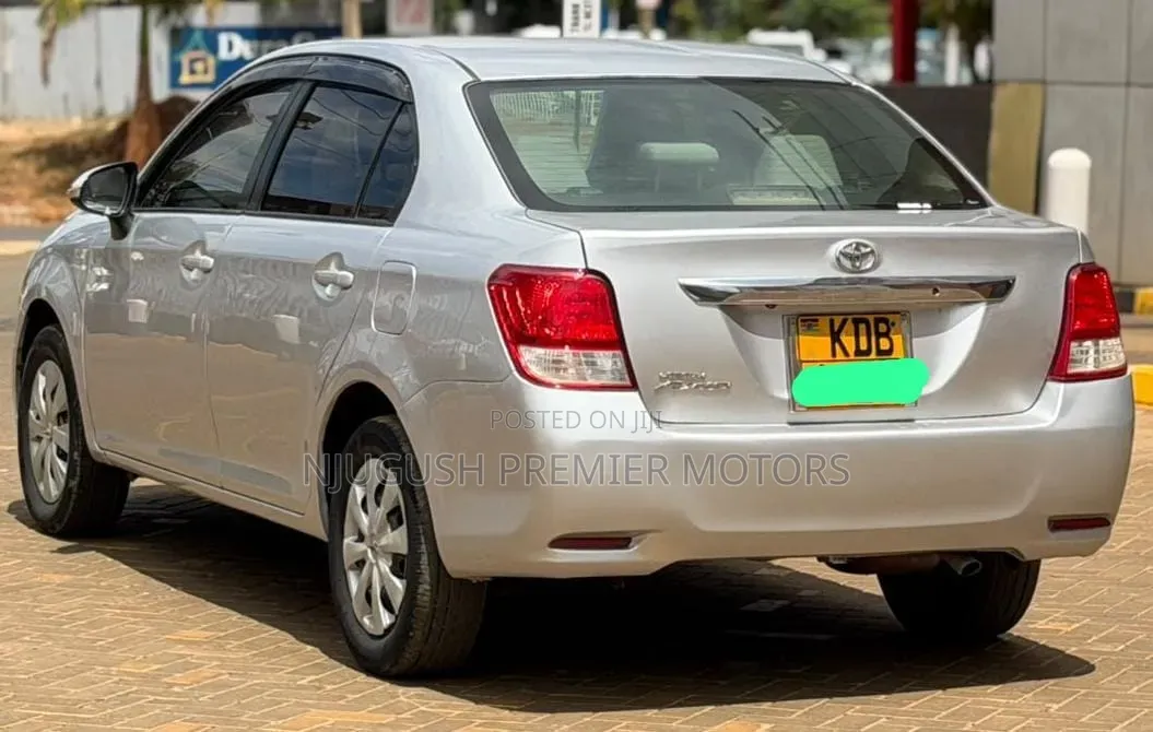 Toyota Axio 2016 Silver