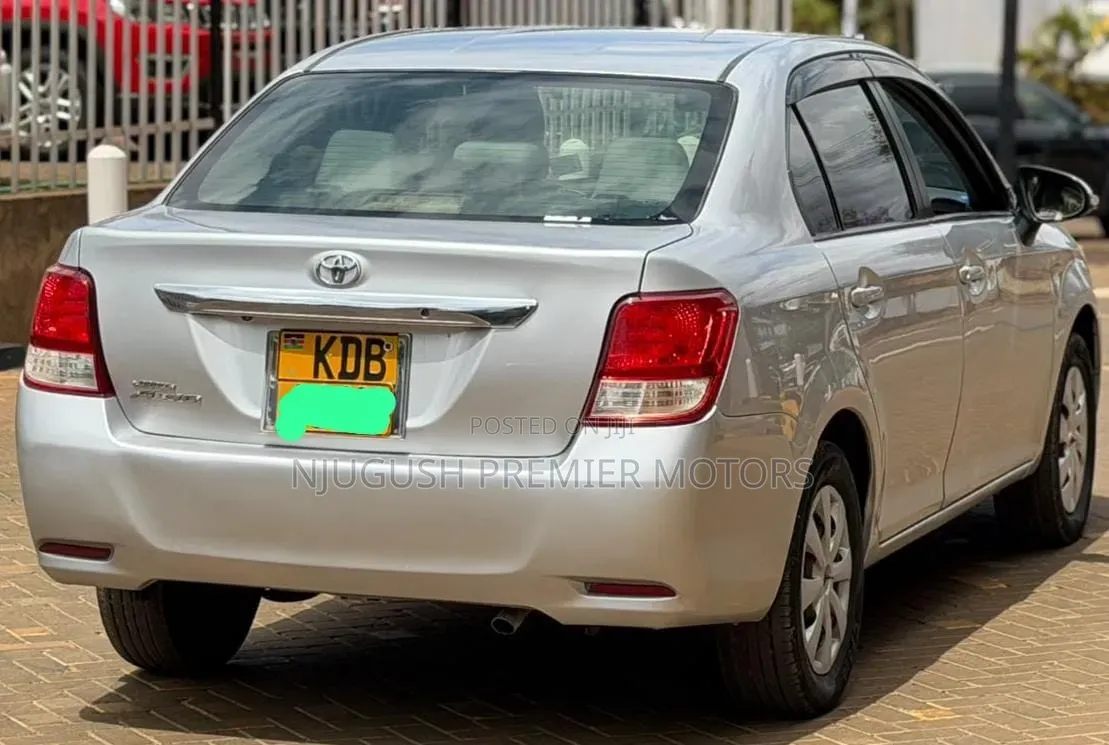 Toyota Axio 2016 Silver