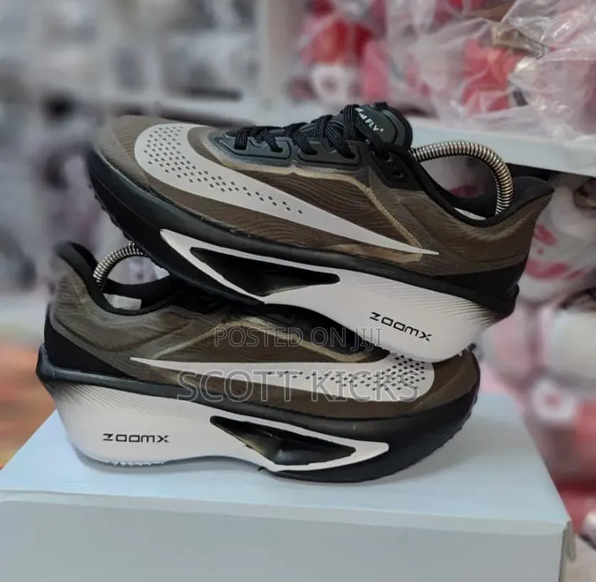 Nike Zoomx Fly 6 Trainers