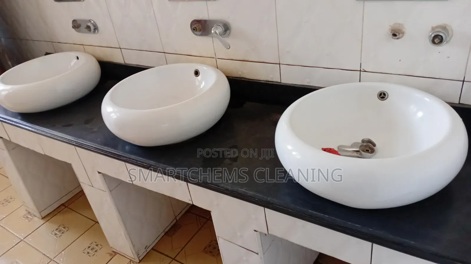 Stained Sinks Cleaning