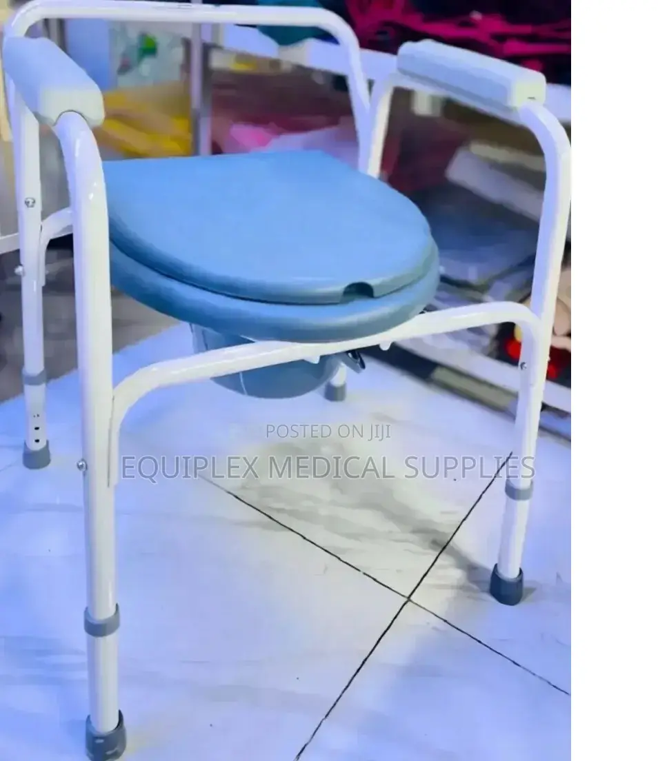 Quality, Comfortable, Height Adjustable Commode Chair / Seat