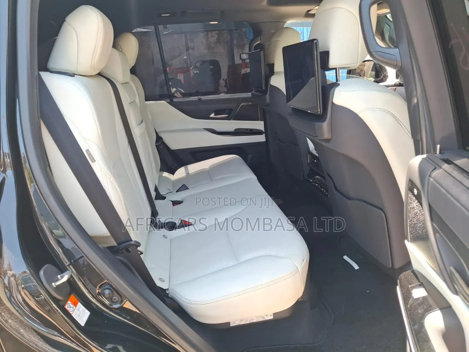 Lexus LX 600 2023 Black