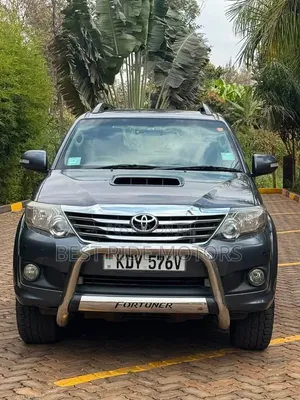 Toyota Fortuner 2.5 D AWD 2013 Gray