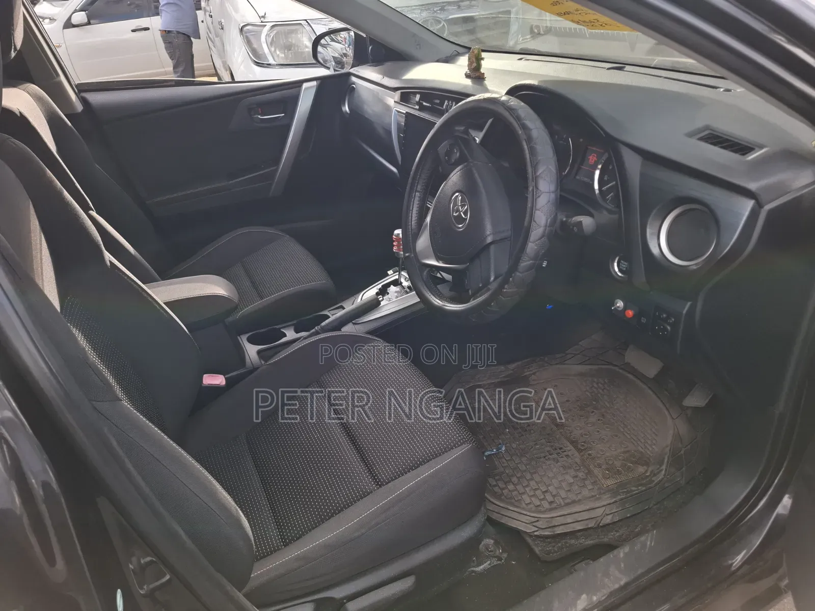 Toyota Auris 2013 Black
