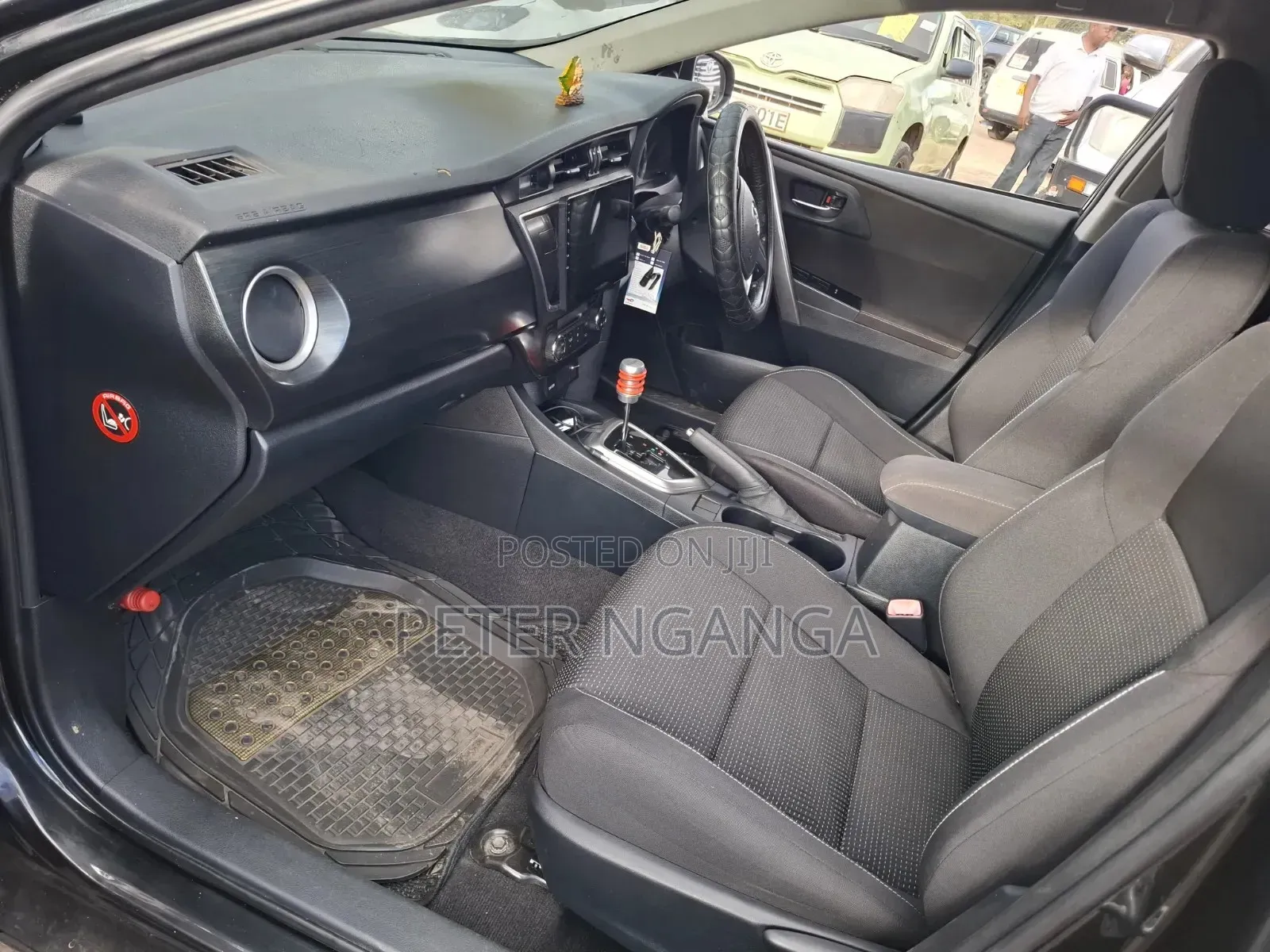 Toyota Auris 2013 Black