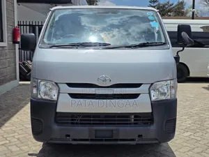Toyota HiAce 2019 Silver