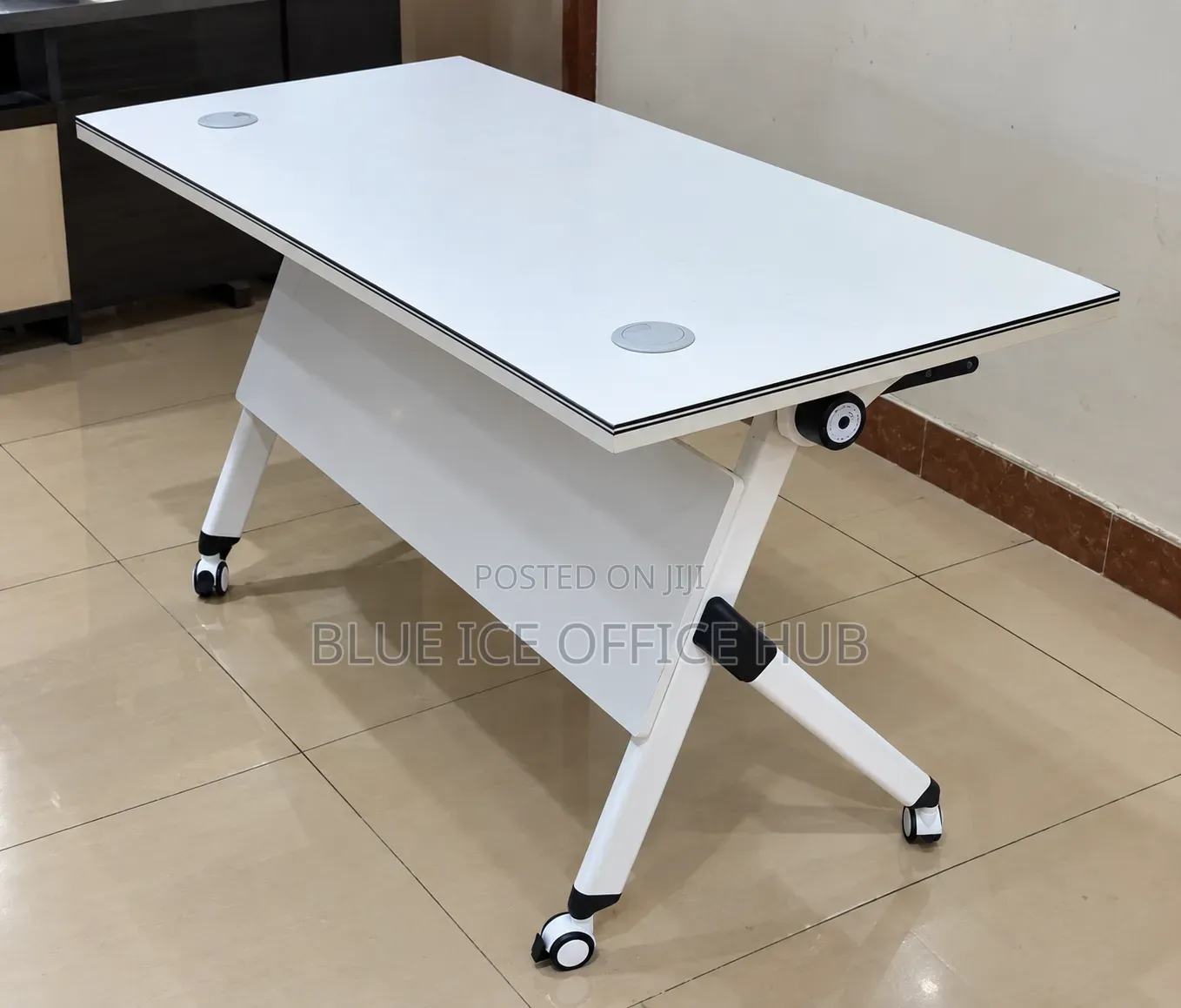 White Foldable Office Desk – Mobile Computer Table