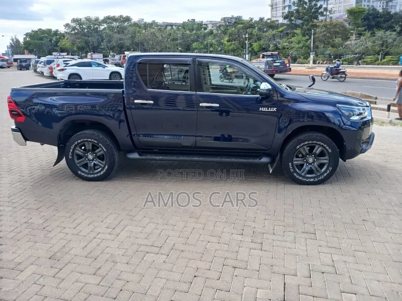 Toyota Hilux 2020 Blue