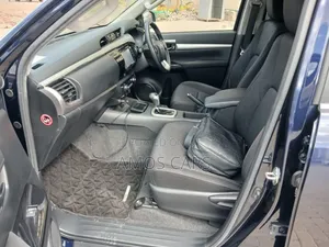 Toyota Hilux 2020 Blue