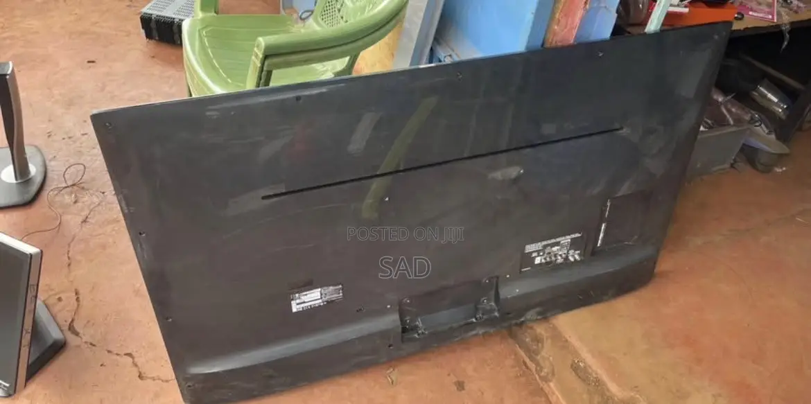 Sharp TV 55inches (broken)