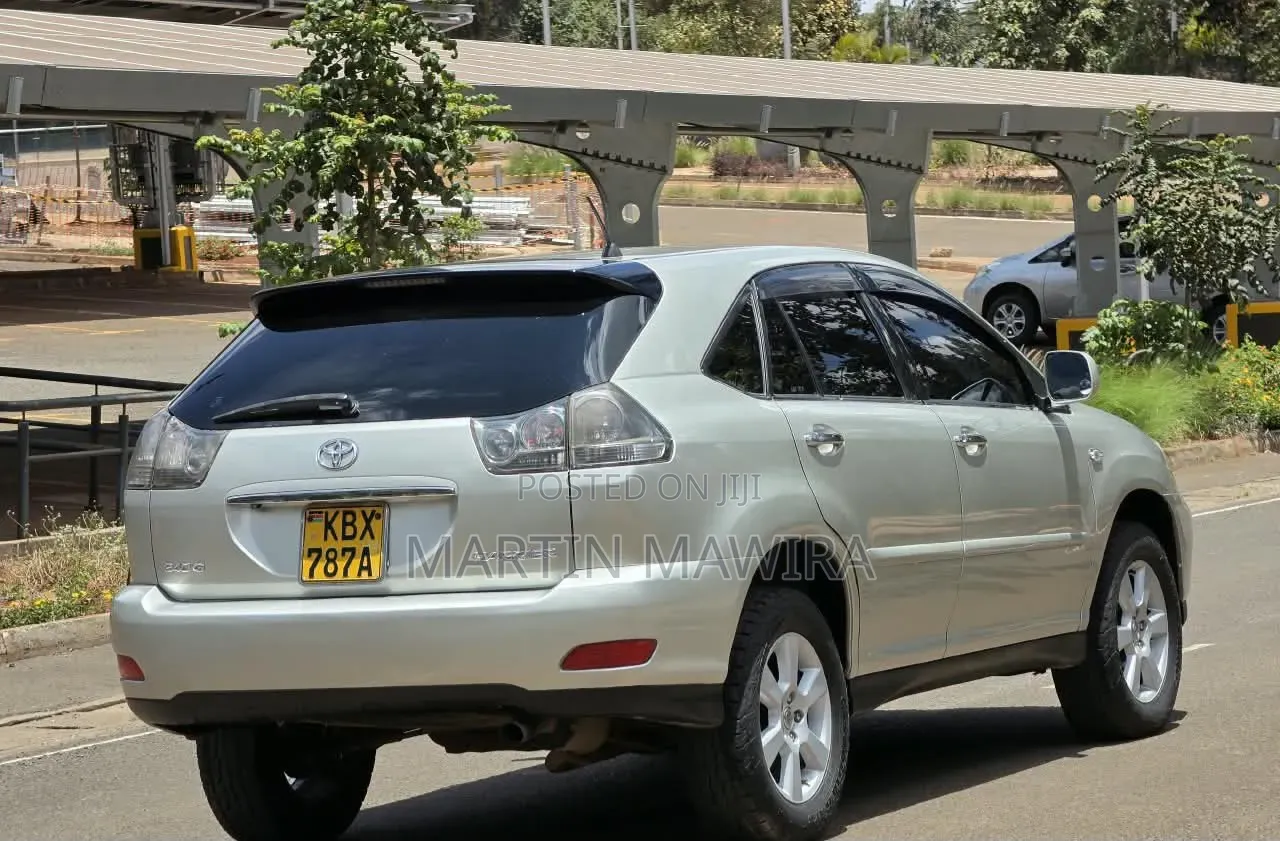 Toyota Harrier 2006 Silver