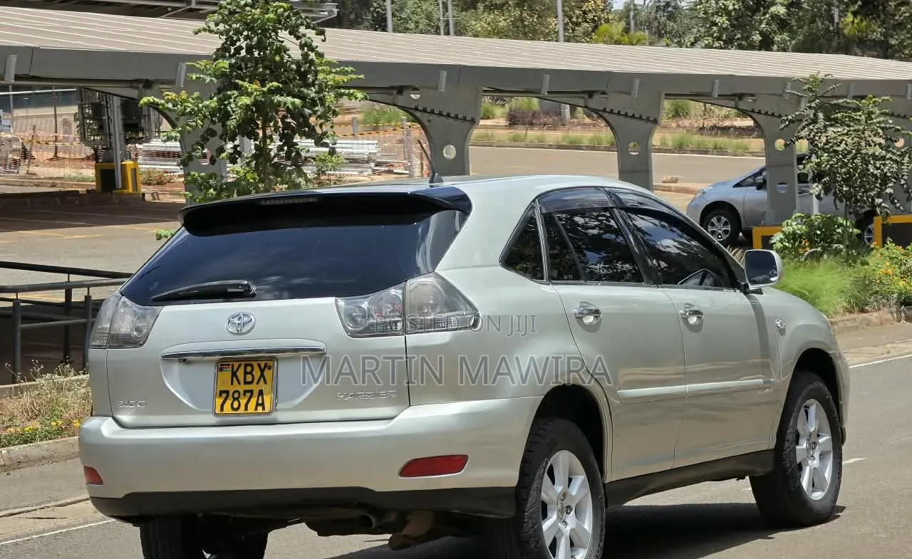 Toyota Harrier 2006 Silver