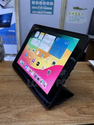 Apple iPad 9.7 128 GB Gray