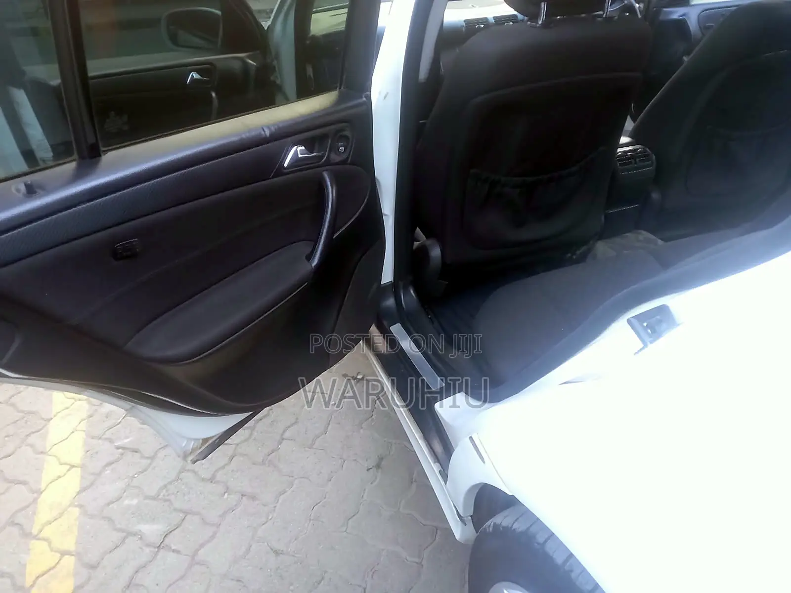 Mercedes-Benz C200 2007 White