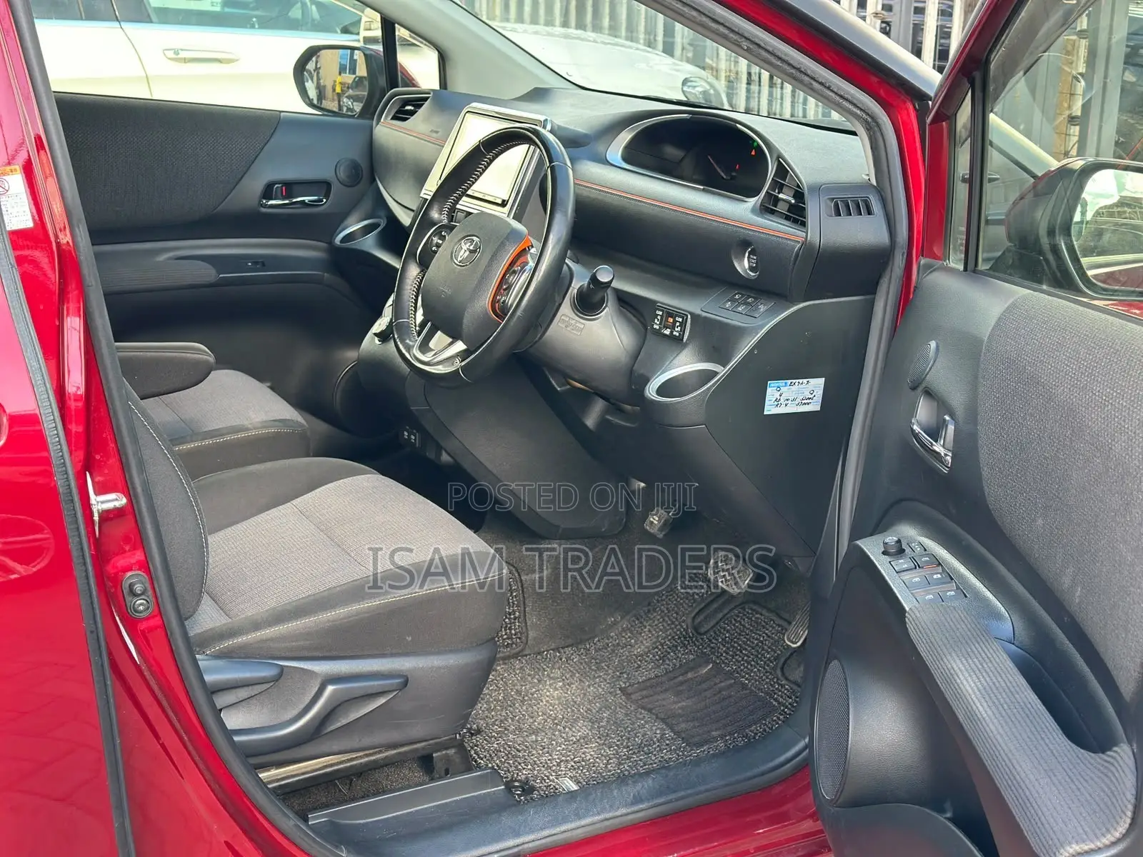 Toyota Sienta 1.5 FWD 2019 Red