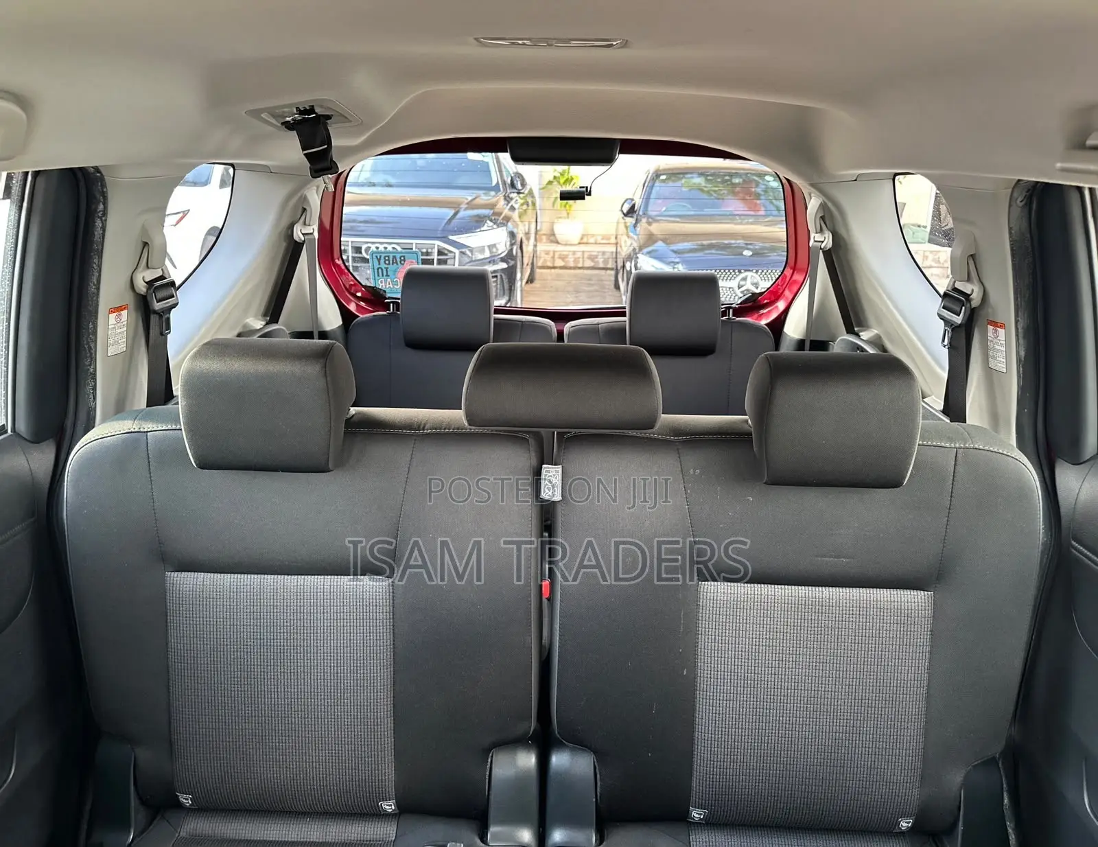 Toyota Sienta 1.5 FWD 2019 Red