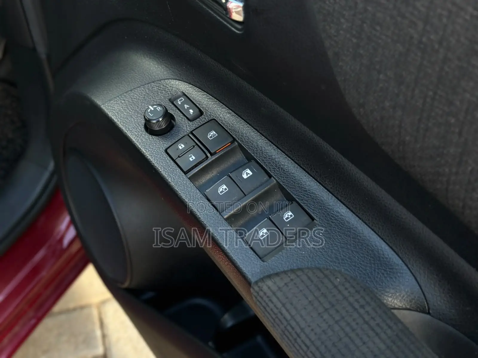 Toyota Sienta 1.5 FWD 2019 Red