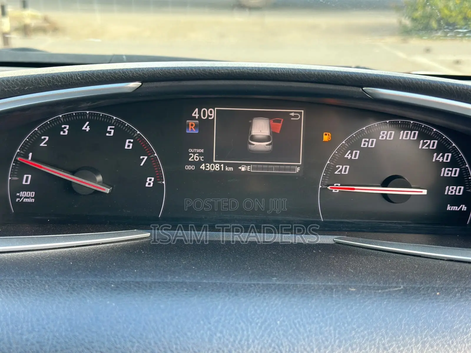Toyota Sienta 1.5 FWD 2019 Red