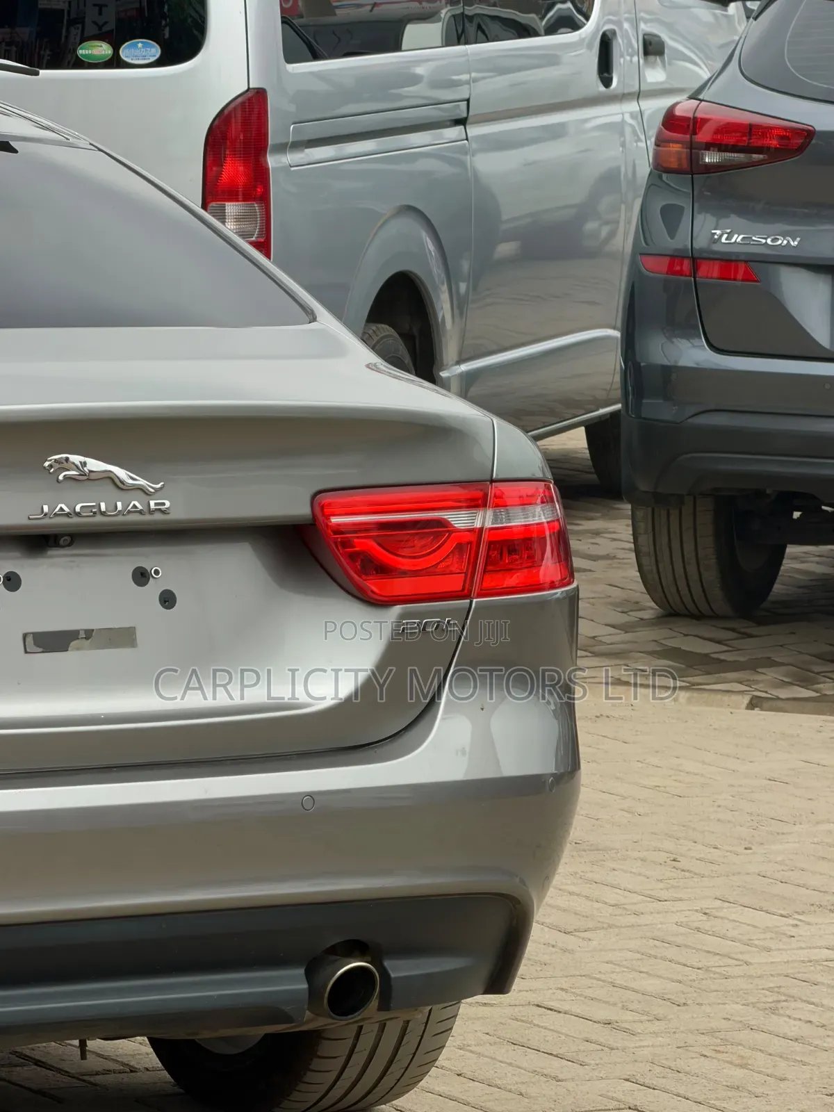 Jaguar XE 2018 Gray