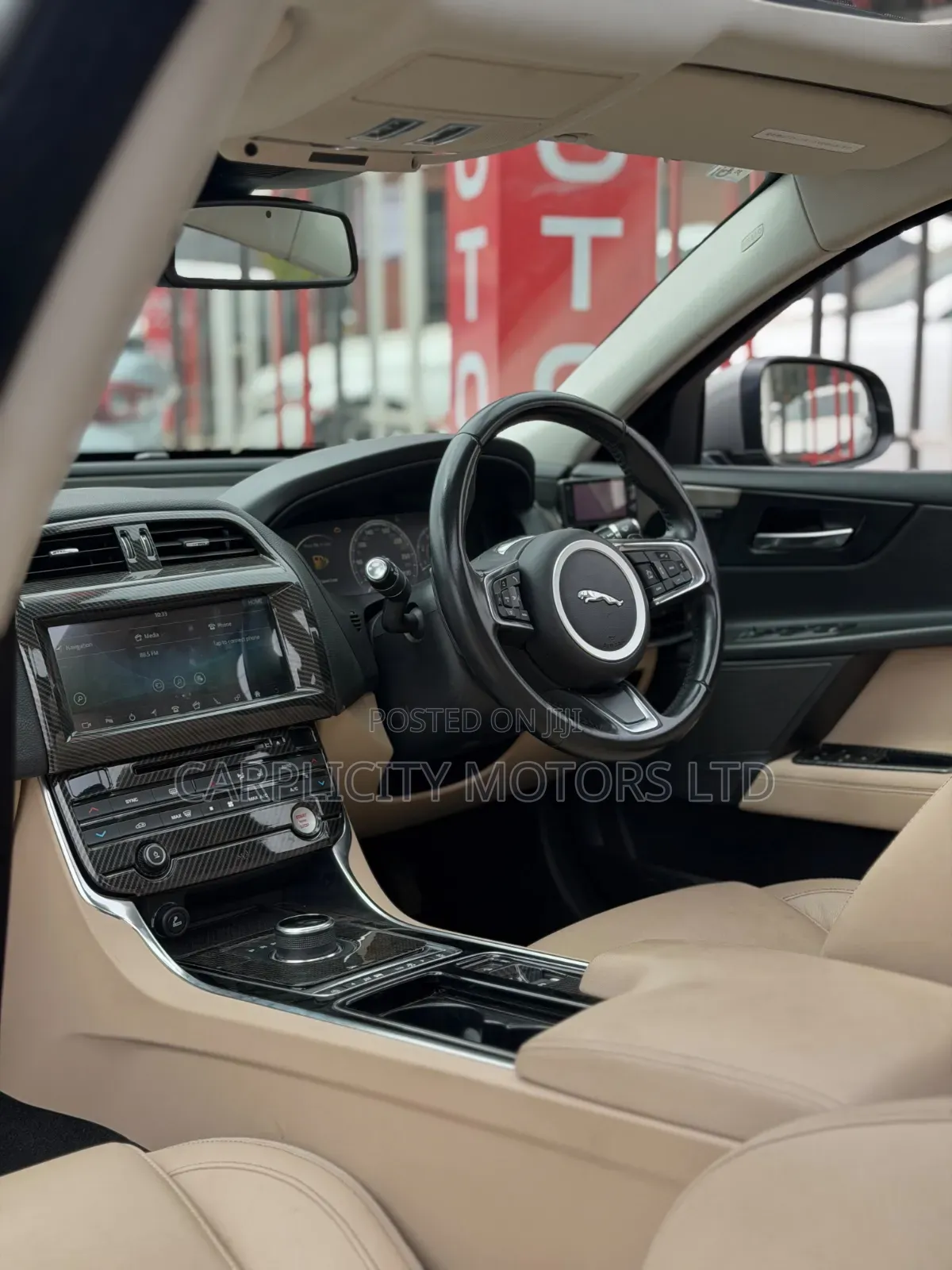 Jaguar XE 2018 Gray
