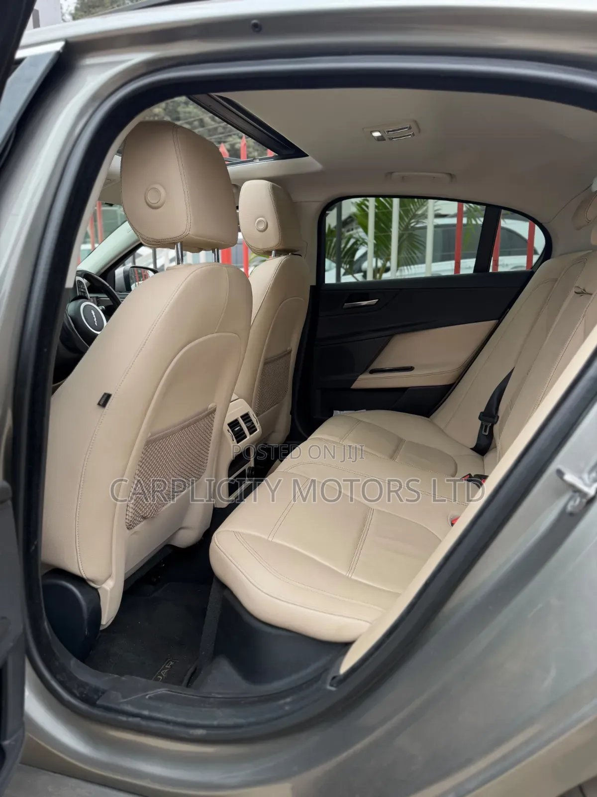 Jaguar XE 2018 Gray