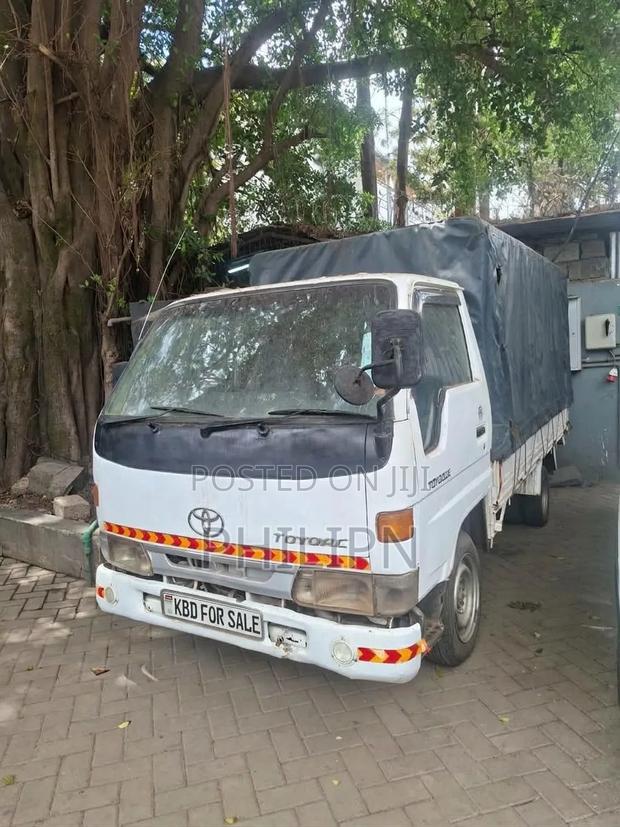 Toyota Dyna 5l Engine 2008 White