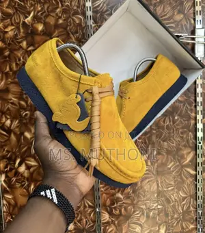 Moccasin-Style Lace-U Originals Wallabee "Mustard"