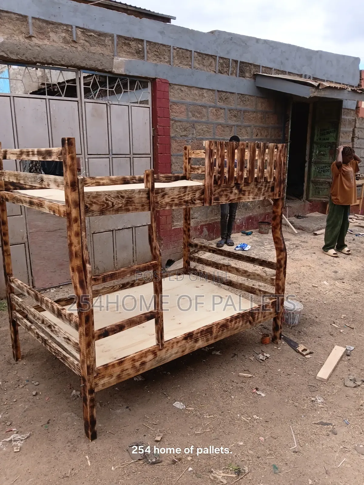 Brown 3 Half by and 4 by 6 Pallet Double Decker