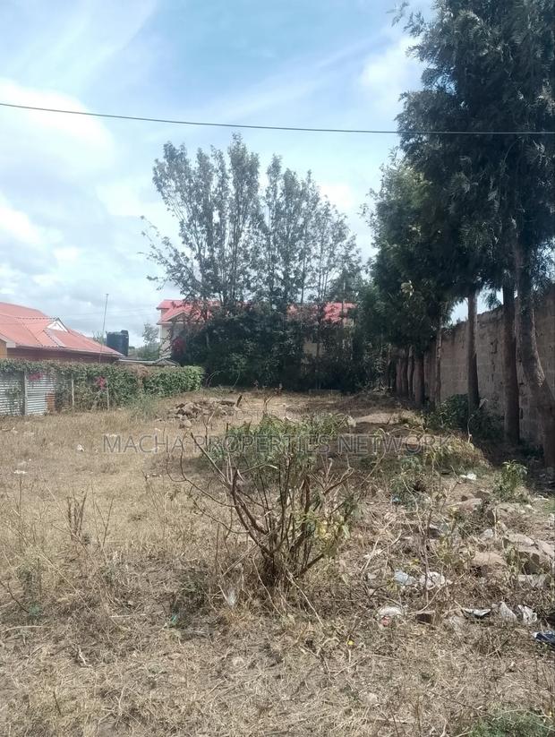 50 by 100ft -Miwani Machakos.2.5M