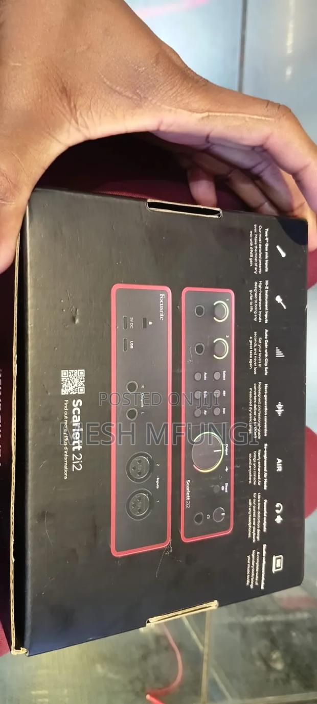 Focusrite Scarlett 2i2 4th Gen USB Audio Interface – Original - thumbnail 7