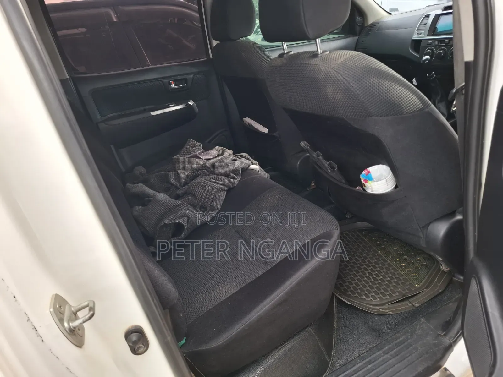 Toyota Hilux 2014 Off white