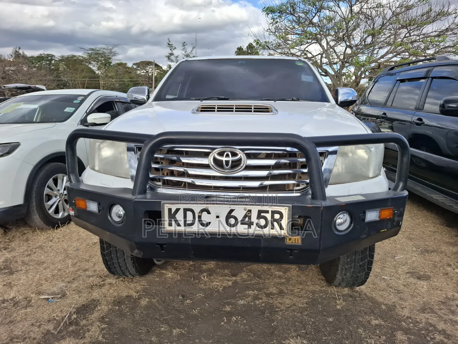 Toyota Hilux 2014 Off white