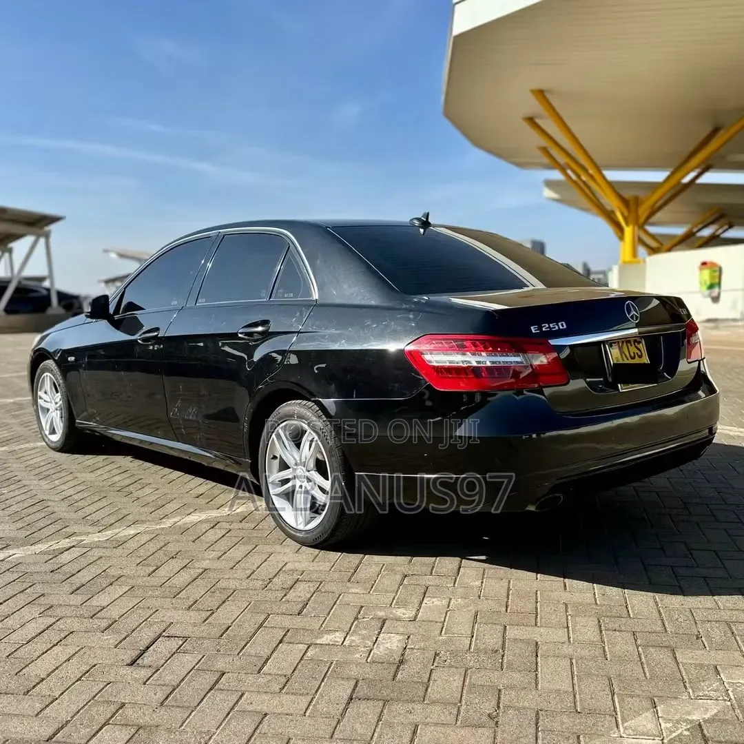 Mercedes-Benz E250 2012 Black