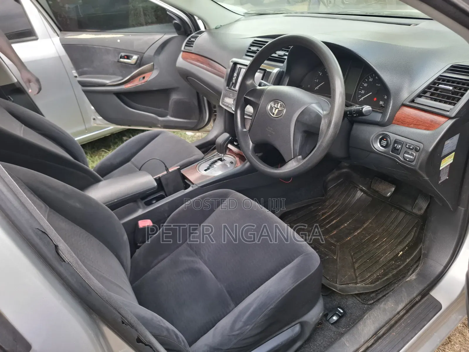 Toyota Allion 2010 Silver