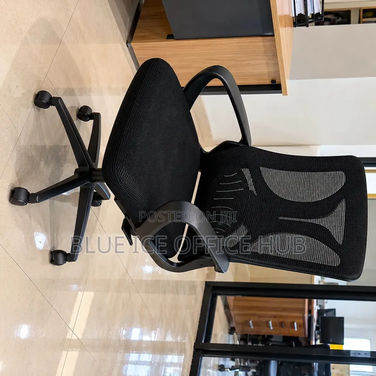 Black Ergonomic Mesh Office Chair With Adjustable Height