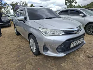 Toyota Corolla Fielder 1.5 Petrol FWD 2018 Silver