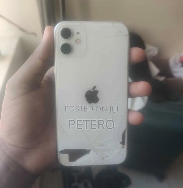 Apple iPhone 11 64 GB White - thumbnail 3