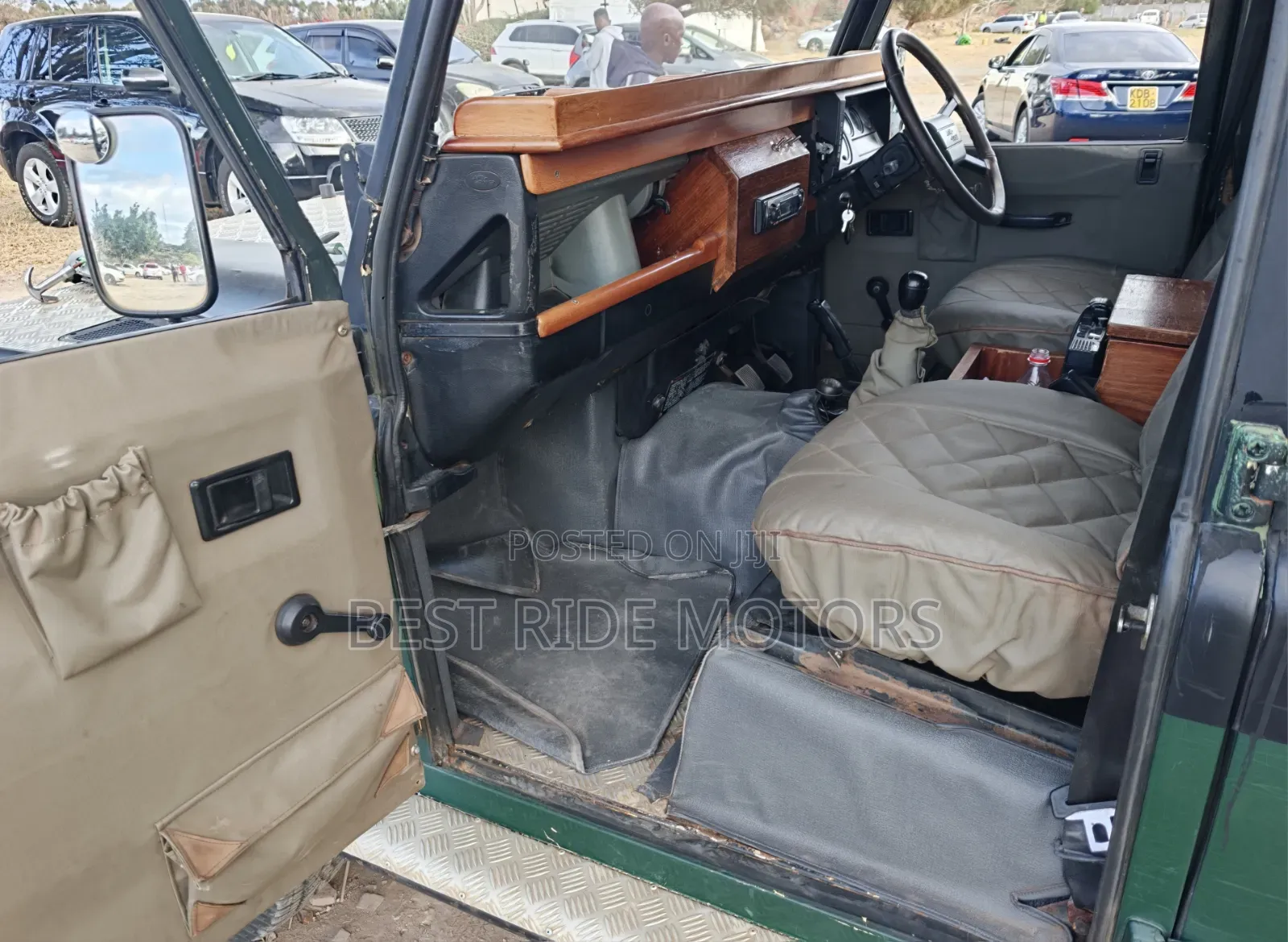 Land Rover Defender 2001 Green
