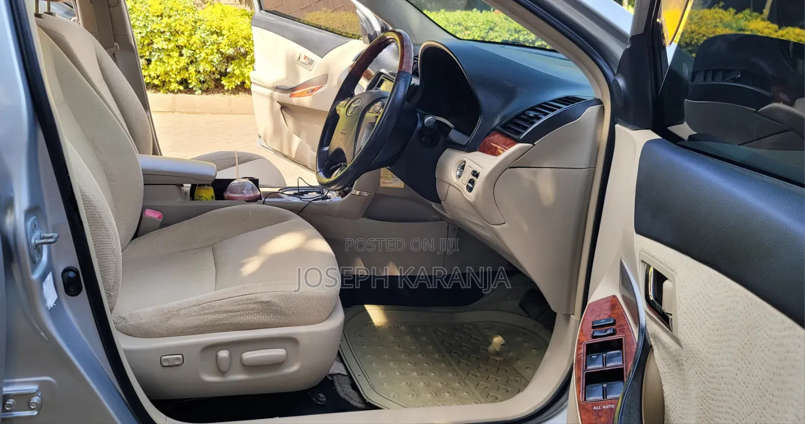 Toyota Premio 2013 Silver