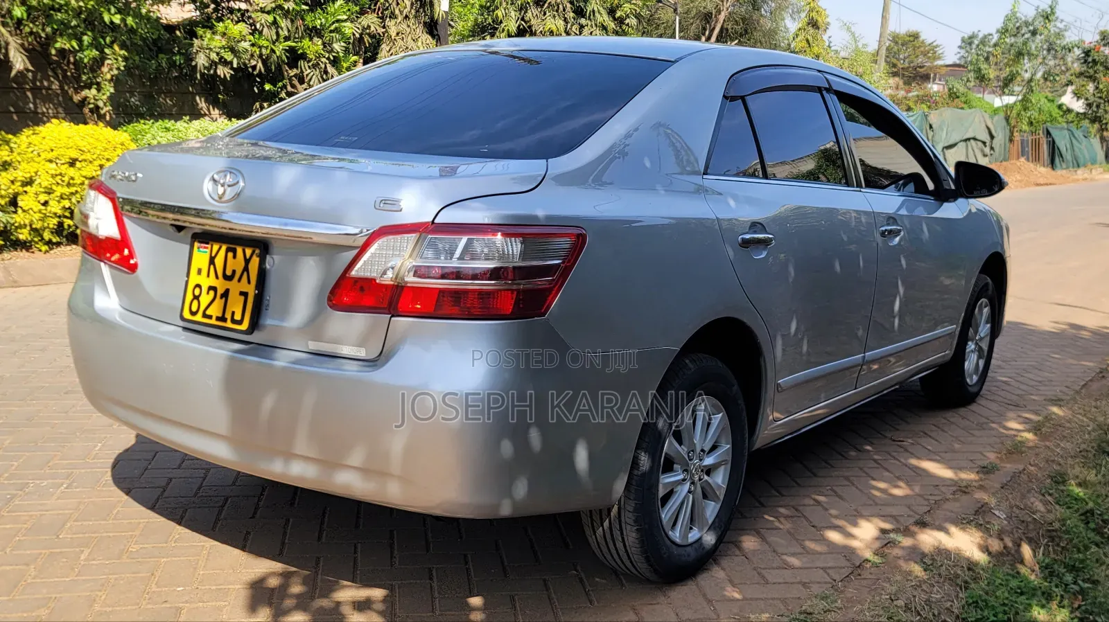 Toyota Premio 2013 Silver